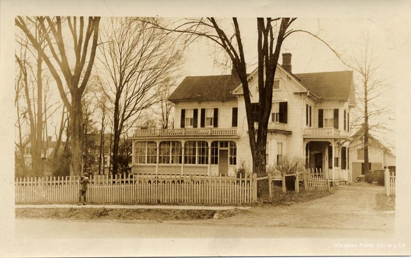 Arlington_Eastman family home 6733 Lee Highway, 1900. House built 1876.jpg